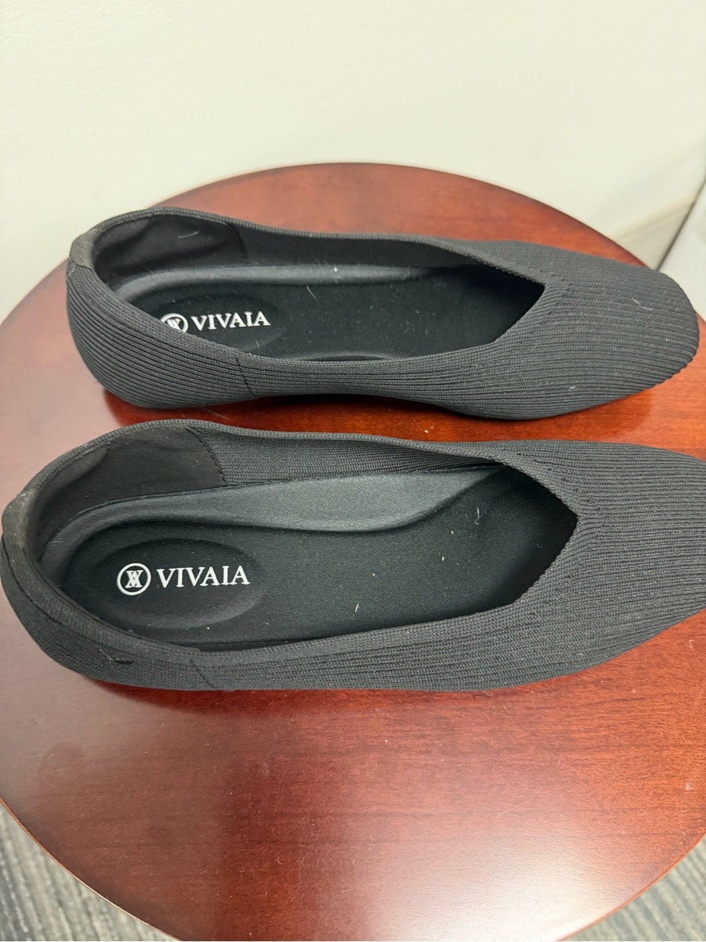 VIVAIA Margot 2.0 Square-Toe V-Cut Flats